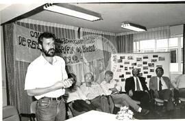 Fundação da CONCRAB (Paraná, 15 mai. 1992) [fotografia] / Fotógrafo(a) : Juan Pezzuto ; Douglas Mansur. -- Ref.: BR-SPMST_MST-SN-CIN_AMP_000725-004759-CSS.
