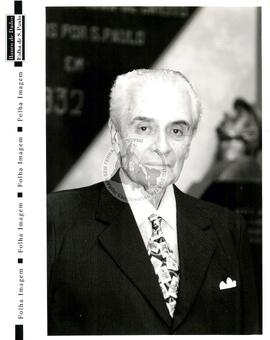 Godofredo da Silva Telles [em] Homenagem aos seus 80 anos na Faculdade de Direito do Lgo São Francisco (Brasil, 16 mai. 1995) [fotografia] / Fotógrafo(a) : Mônica Vandramini. -- Ref.: BR-SPMST_MST-SN-CIN_AMP_001541-012016-PER.