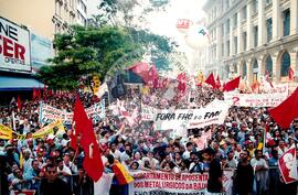 Manifestação (São Paulo-SP, [sem data]) [fotografia] / Fotógrafo(a) : Arquivo MST. -- Ref.: BR-SPMST_MST-SN-CIN_AMP_000410-002357-AMT.