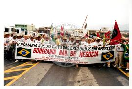 Ato contra a ALCA Grito dos Excluídos (São Paulo (Estado), 07 set. 2002) [fotografia] / Fotógrafo(a) : Douglas Mansur. -- Ref.: BR-SPMST_MST-SN-CIN_AMP_000400-002311-AMT.