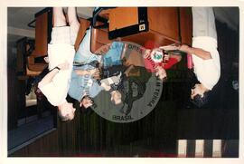 Consulta Popular (Itaci-SP, 08 dez. 1997) [fotografia] / Fotógrafo(a) : Douglas Mansur. -- Ref.: BR-SPMST_MST-SN-CIN_AMP_001951-014774-SPR.