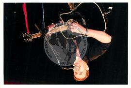 Semana Nacional de Cultura Brasileira e Reforma Agrária (Rio de Janeiro-RJ, 18 mar. 2002) [fotografia] / Fotógrafo(a) : João Laet. -- Ref.: BR-SPMST_MST-SN-CIN_AMP_001810-013088-NDT.