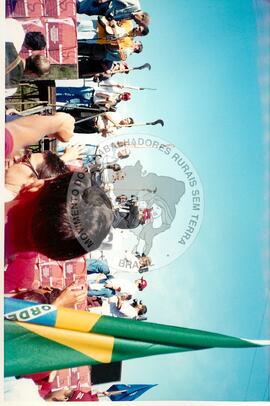 Inauguração do Monumento em homenagem a Antônio Tavares Pereira (Curitiba-PR, 01 mai. 2001) [fotografia] / Fotógrafo(a) : Leticia Barqueta. -- Ref.: BR-SPMST_MST-SN-CIN_AMP_001026-008055-ELF.