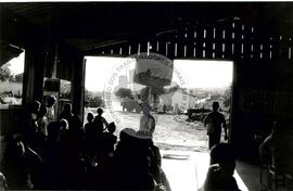 Assentamento "Fazenda Itapeva" do MST (Itapeva-SP, 1993) [fotografia] / Fotógrafo(a) : Débora Lerrer. -- Ref.: BR-SPMST_MST-SN-CIN_AMP_000346-001646-ASS.