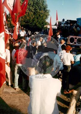 Manifestações (Maranhão, [sem data]) [fotografia] / Fotógrafo(a) : B. Meireles. -- Ref.: BR-SPMST_MST-SN-CIN_AMP_000531-002997-AMT.