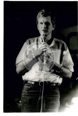 Congresso Nacional do MST, 2o (Distrito Federal (Brasil), 08 mai. 1990) [fotografia] / Fotógrafo(a) : Douglas Mansur ; Carlos Carvalho. -- Ref.: BR-SPMST_MST-SN-CIN_AMP_000703-004246-CGR.