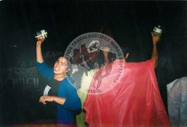 Encontro Estadual do MST, 10o (Belo Horizonte-MG, jan. 2002) [fotografia] / Fotógrafo(a) : Pascoal August. -- Ref.: BR-SPMST_MST-SN-CIN_AMP_000933-007298-ENC.