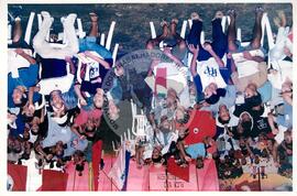 Encontro Estadual de Jovens do Campo e da Cidade, 1o (Vitória-ES, ago. 2002) [fotografia] / Fotógrafo(a) : Leticia Barqueta. -- Ref.: BR-SPMST_MST-SN-CIN_AMP_001916-014296-SJM.