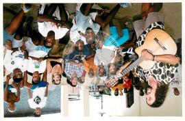 Semana Nacional de Cultura Brasileira e Reforma Agrária (Rio de Janeiro-RJ, 18 mar. 2002) [fotografia] / Fotógrafo(a) : Luciney Martins. -- Ref.: BR-SPMST_MST-SN-CIN_AMP_001823-013730-NDT.