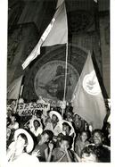 Caminhada dos Sem Terras (São Paulo (Estado), 1988) [fotografia] / Fotógrafo(a) : Douglas Mansur. -- Ref.: BR-SPMST_MST-SN-CIN_AMP_001419-011447-MAC.