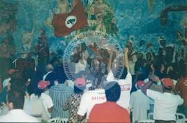 Encontro Estadual do MST, 10o (Belo Horizonte-MG, jan. 2002) [fotografia] / Fotógrafo(a) : Gildo Alves ; Pascoal August. -- Ref.: BR-SPMST_MST-SN-CIN_AMP_000932-007240-ENC.