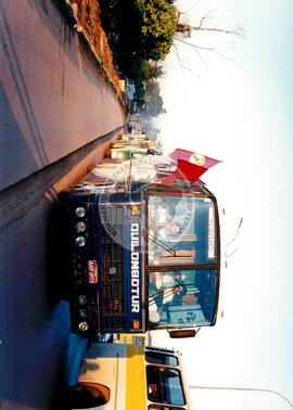Chegada da Marcha Popular à Brasília (Brasília-DF, 07 out. 1999) [fotografia] / Fotógrafo(a) : Douglas Mansur. -- Ref.: BR-SPMST_MST-SN-CIN_AMP_001396-010995-MAC.