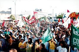 Grito dos Excluídos (Fortaleza-CE, 07 set. 1998) [fotografia] / Fotógrafo(a) : Estácio Júnior. -- Ref.: BR-SPMST_MST-SN-CIN_AMP_000514-002924-AMT.