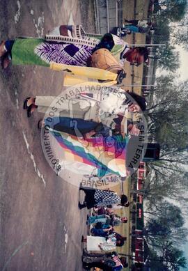 Assembléia do Povo de Deus (Equador, 1996) [fotografia] / Fotógrafo(a) : Arquivo MST. -- Ref.: BR-SPMST_MST-SN-CIN_AMP_001075-008698-RIT.