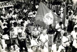 Manifestação (Brasília-DF, 25 out. 1989) [fotografia] / Fotógrafo(a) : Francisca Montejo. -- Ref.: BR-SPMST_MST-SN-CIN_AMP_000571-003205-AMT.