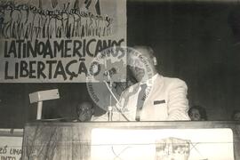 Ato público de solidariedade Latino Americano na Assembléia Legislativa (São Paulo-SP, dez. 1983) [fotografia] / Fotógrafo(a) : [autoria n/d]. -- Ref.: BR-SPMST_MST-SN-CIN_AMP_000356-001706-AMT.