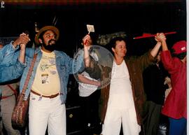 Chegada da Marcha Naciona à Brasília (Brasília-DF, 17 abr. 1997) [fotografia] / Fotógrafo(a) : Douglas Mansur. -- Ref.: BR-SPMST_MST-SN-CIN_AMP_001398-011108-MAC.