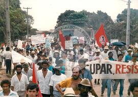 Passeatas (Maranhão, 02 jun. 1990) [fotografia] / Fotógrafo(a) : [sem autoria]. -- Ref.: BR-SPMST_MST-SN-CIN_AMP_000532-003004-AMT.
