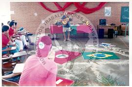 Plenária no Encontro Nacional de Militantes da Comunicação (Ribeirão Preto-SP, 02 dez. 2002) [fotografia] / Fotógrafo(a) : Leticia Barqueta. -- Ref.: BR-SPMST_MST-SN-CIN_AMP_000953-007568-ENC.