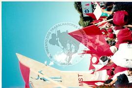 Inauguração do Monumento em homenagem a Antônio Tavares Pereira (Curitiba-PR, 01 mai. 2001) [fotografia] / Fotógrafo(a) : Leticia Barqueta. -- Ref.: BR-SPMST_MST-SN-CIN_AMP_001026-008054-ELF.