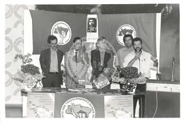 Lançamento da Revista Sem Terra (São Paulo (Estado), 03 jul. 1997) [fotografia] / Fotógrafo(a) : Francisca P. Montejo ; Saulo Pompermayer ; Douglas Mansur ; . -- Ref.: BR-SPMST_MST-SN-CIN_AMP_000692-003894-ARV.