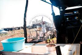 Visita a acampamento do MST [sem identificação] (Espírito Santo, [sem data]) [fotografia] / Fotógrafo(a) : Arquivo MST. -- Ref.: BR-SPMST_MST-SN-CIN_AMP_000006-000037-ACP.