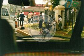 Márcia e Rosana em Encontro de Sistematização de Epxeriências (Nicarágua, 22 jun. 2002) [fotografia] / Fotógrafo(a) : Arquivo MST. -- Ref.: BR-SPMST_MST-SN-CIN_AMP_001053-008541-RIT.