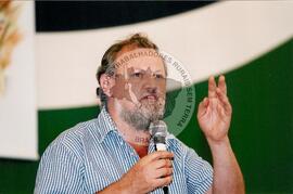 Seminário Nacional sobre Educação no Campo (Brasília-DF, 26 nov. 2002) [fotografia] / Fotógrafo(a) : Nivaldo Honório. -- Ref.: BR-SPMST_MST-SN-CIN_AMP_000113-000793-ACS.