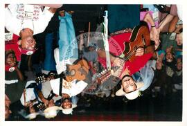 Semana Nacional de Cultura Brasileira e Reforma Agrária (Rio de Janeiro-RJ, 18 mar. 2002) [fotografia] / Fotógrafo(a) : Luciney Martins. -- Ref.: BR-SPMST_MST-SN-CIN_AMP_001815-013313-NDT.