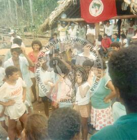 Ocupação Fazenda Ingá (Conceição do Araguaia-PA, 1991) [fotografia] / Fotógrafo(a) : Jair Rocha. -- Ref.: BR-SPMST_MST-SN-CIN_AMP_001866-014149-OCU.