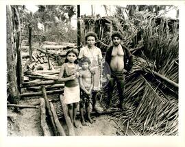 Despejos e Violências (Tocantins, [sem data]) [fotografia] / Fotógrafo(a) : Arquivo MST ; João Ripper ; Ricardo Funari ; [sem autoria]. -- Ref.: BR-SPMST_MST-SN-CIN_AMP_001807-013027-VPP.