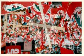 Mobilização (São Paulo-SP, 17 abr. 1988) [fotografia] / Fotógrafo(a) : Douglas Mansur. -- Ref.: BR-SPMST_MST-SN-CIN_AMP_000373-001902-AMT.