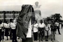 Monumento Eldorado dos Carajás na Praça Três Poderes (Brasília-DF, [sem data]) [fotografia] / Fotógrafo(a) : Francisca Montejo. -- Ref.: BR-SPMST_MST-SN-CIN_AMP_000591-003413-AMT.