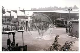 Greve na Ford (São Bernardo do Campo-SP, 1990) [fotografia] / Fotógrafo(a) : Roberto Parizotti. -- Ref.: BR-SPMST_MST-SN-CIN_AMP_000377-001979-AMT.
