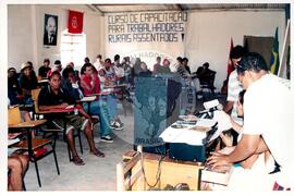 Curso Prolongado região sudeste - CIDAP (São Matheus-ES, ago. 2000) [fotografia] / Fotógrafo(a) : Leticia Barqueta. -- Ref.: BR-SPMST_MST-SN-CIN_AMP_000822-005445-CUR.