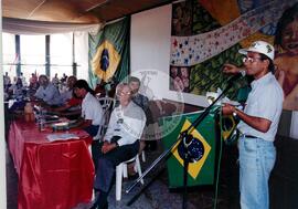 Chegada da Marcha Popular à Brasília (Brasília-DF, 07 out. 1999) [fotografia] / Fotógrafo(a) : Douglas Mansur. -- Ref.: BR-SPMST_MST-SN-CIN_AMP_001400-011203-MAC.