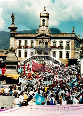 Manifestação (Ouro Preto-MG, 21 set. 1999) [fotografia] / Fotógrafo(a) : Rogério Reis. -- Ref.: BR-SPMST_MST-SN-CIN_AMP_000535-003030-AMT.