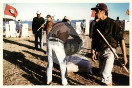 Cooperativa (Rio Grande do Sul, 1996) [fotografia] / Fotógrafo(a) : Arquivo MST. -- Ref.: BR-SPMST_MST-SN-CIN_AMP_000743-004868-CSS.