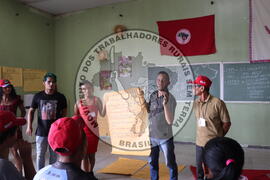 [Título n/d] : lote nº 002, pasta nº 000013, doc. nº 000325 [imagem] / Fotógrafo(a) : [autoria n/d].