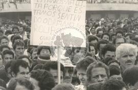 Greve Metalúrgica (Brasil, 1980) [fotografia] / Fotógrafo(a) : [sem autoria]. -- Ref.: BR-SPMST_MST-SN-CIN_AMP_000720-004715-CSS.