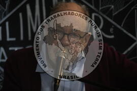 [Título n/d] : lote nº 002, pasta nº 001356, doc. nº 000123 [imagem] / Fotógrafo(a) : [autoria n/d].