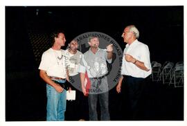 Encontro de Jovens do MST, na Ucicamp, 3o (Campinas-SP, 14 fev. 2001) [fotografia] / Fotógrafo(a) : Douglas Mansur. -- Ref.: BR-SPMST_MST-SN-CIN_AMP_000907-006968-ENJ.