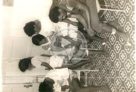 Trabalhadores feridos pelo fazendeiro José Eugênio da Fazenda Sítio (Paraíba, 18 abr. 1988) [fotografia] / Fotógrafo(a) : Arquivo MST. -- Ref.: BR-SPMST_MST-SN-CIN_AMP_001787-012935-VPP.