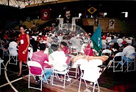 Encontro de Jovens do MST, na Ucicamp, 3o (Campinas-SP, 14 fev. 2001) [fotografia] / Fotógrafo(a) : Douglas Mansur. -- Ref.: BR-SPMST_MST-SN-CIN_AMP_000907-006919-ENJ.