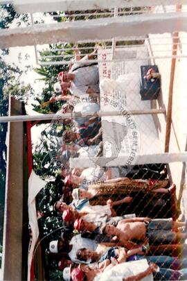 Delegação do MST em Cuba - 40º Aniversário da ANAP (Cuba, 15 mai. 1999) [fotografia] / Fotógrafo(a) : Nilton Viana. -- Ref.: BR-SPMST_MST-SN-CIN_AMP_001042-008342-RIT.