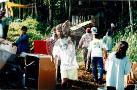 Acampamento "Nova Canudos" do MST (Porto Feliz-SP, fev. 1999) [fotografia] / Fotógrafo(a) : Douglas Mansur. -- Ref.: BR-SPMST_MST-SN-CIN_AMP_000047-000309-ACP.