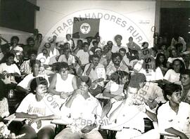 Encontro Estadual do MST, 6o (Mato Grosso do Sul, 19 dez. 1992) [fotografia] / Fotógrafo(a) : Cácia Cortez. -- Ref.: BR-SPMST_MST-SN-CIN_AMP_000966-007660-ENC.