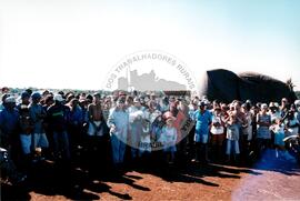 Visita a acampamento do MST [sem identificação] (Espírito Santo, [sem data]) [fotografia] / Fotógrafo(a) : Arquivo MST. -- Ref.: BR-SPMST_MST-SN-CIN_AMP_000006-000055-ACP.