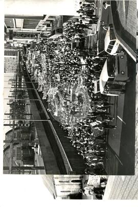 Romaria conquistadora da Terra Prometida (Porto Alegre-RS, 27 mai. 1986) [fotografia] / Fotógrafo(a) : Karine Emerich. -- Ref.: BR-SPMST_MST-SN-CIN_AMP_001956-014959-SPR.