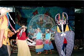 Encontro Estadual do MST, 10o (Belo Horizonte-MG, jan. 2002) [fotografia] / Fotógrafo(a) : Gildo Alves ; Pascoal August. -- Ref.: BR-SPMST_MST-SN-CIN_AMP_000932-007212-ENC.